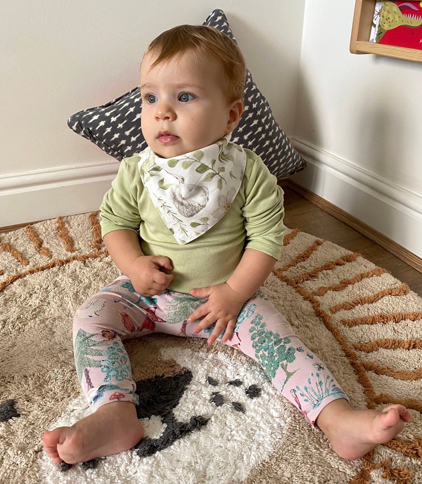 Organic Muslin Easter Bunny Print, Bib Set, Bamboo Cotton Baby Swaddle, Newborn Swaddle Blanket, Easter Gift for Baby, Baby Shower Gift
