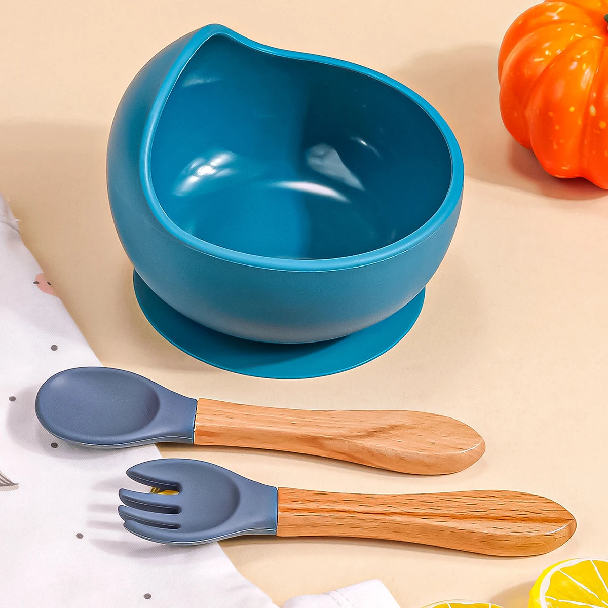 3Pcs/Set Silicone Baby Feeding Bowl Tableware for Kids Waterproof Suction Bowl with Spoon Children Dishes Kitchenware Baby Stuff